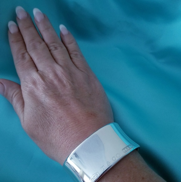 Tiffany & Co 1837 Cuff - Picture 5 of 7